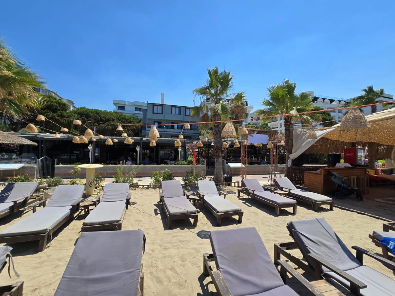 Hotell Okej Golem (Tirana)